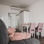 Sabrina Apartment