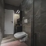 Sabrina Apartment *