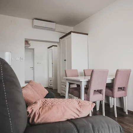 Sabrina Apartmán